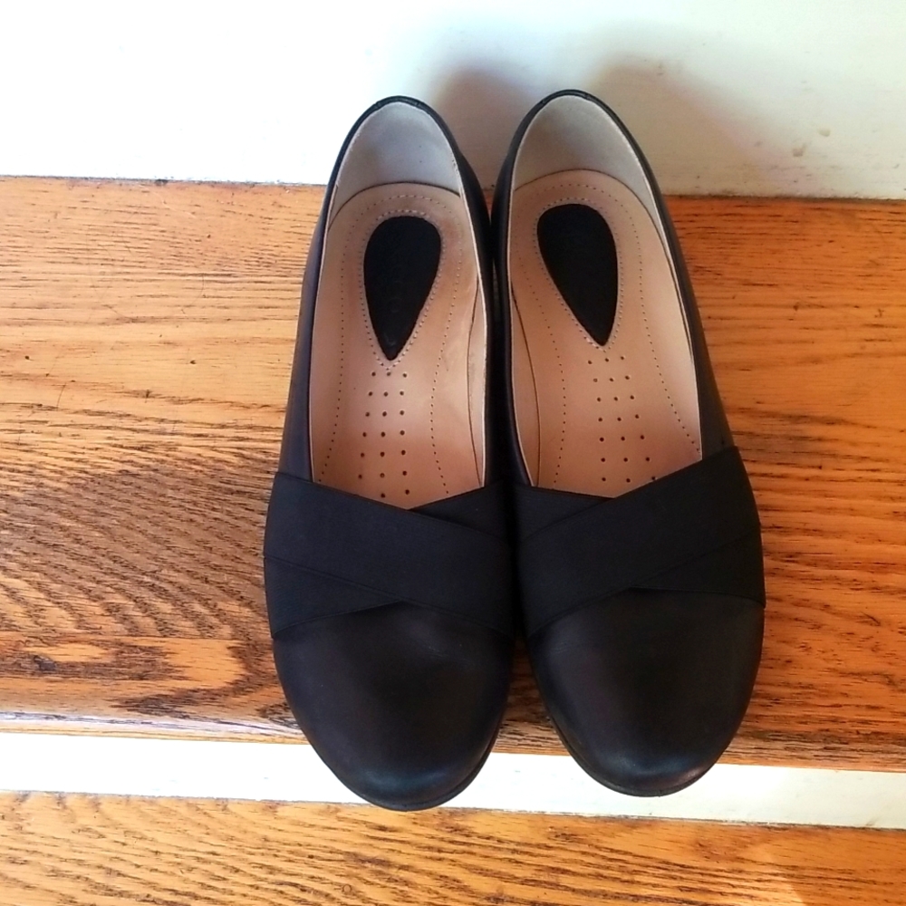 Ecco soft leather shoes size 7.5